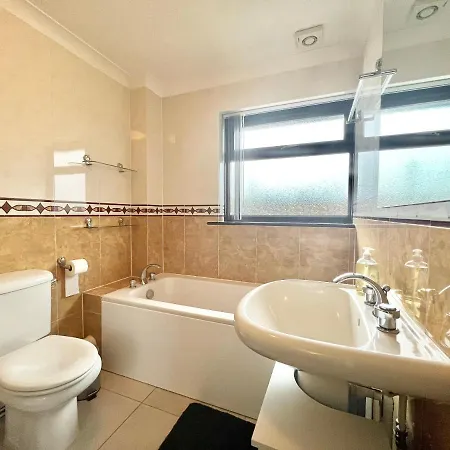 3 Bedroom House - Sandown Esterno foto